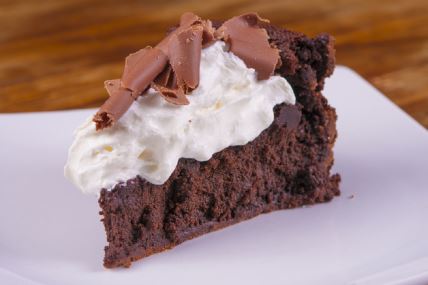 Bobanova torta lagan je čokoladni kolač bez brašna božanstvenog okusa