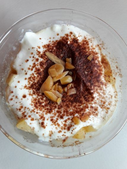 Recept za tiramisu s jabukama bez kave